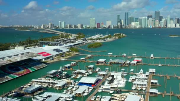 Imágenes Aéreas Aviones Tripulados Del Espectáculo Yates Miami 2019 — Vídeo de stock