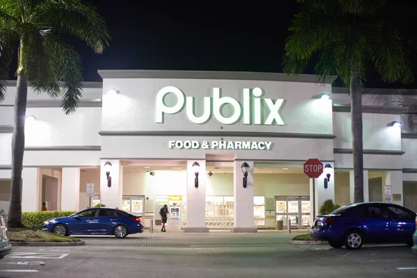 Miami Usa February 2019 Publix Supermarket Store Night — Stock Photo, Image