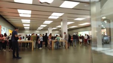 Hareketli video Apple mağazası Aventura Mall 4k 60p