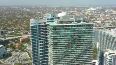 Hava Miami closeup çatı havuz drone görüntüleri