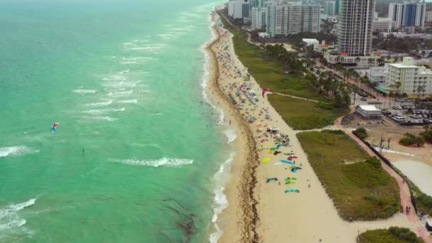 Aerial Static Shot Miami Beach Kite Surfing — Stock Video