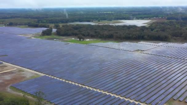 Aerials Solar Farm — Stockvideo