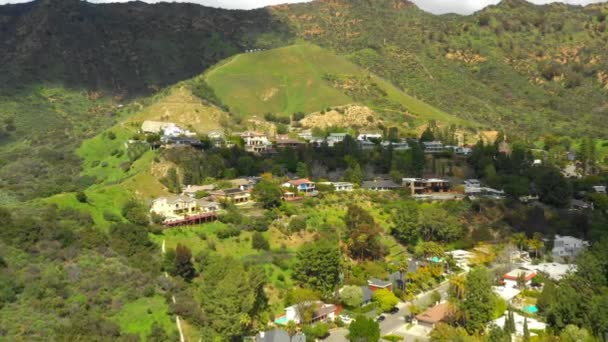 Aerial Drone Shot Luxury California Homes Hollywoodland — Stock Video