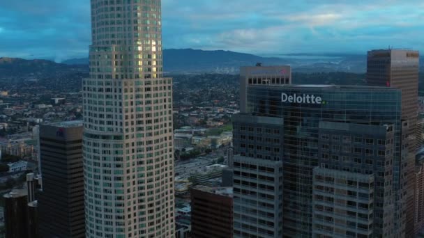 Antennenvideo Regus Bank Downtown Los Angeles Kalifornien — Stockvideo