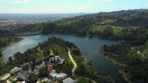 ハリウッド貯水池の航空写真 — ストック動画