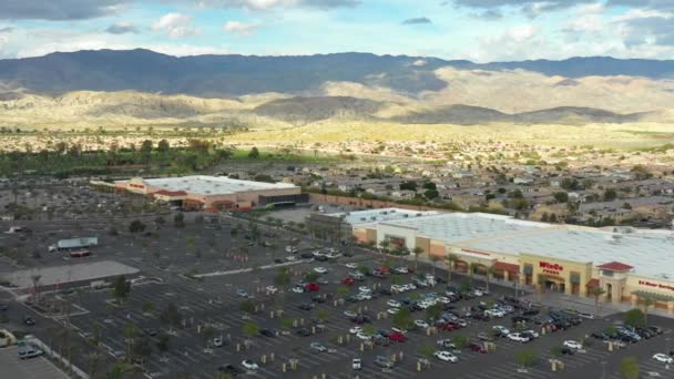 Supermercados Video Aéreo Indio California — Vídeos de Stock