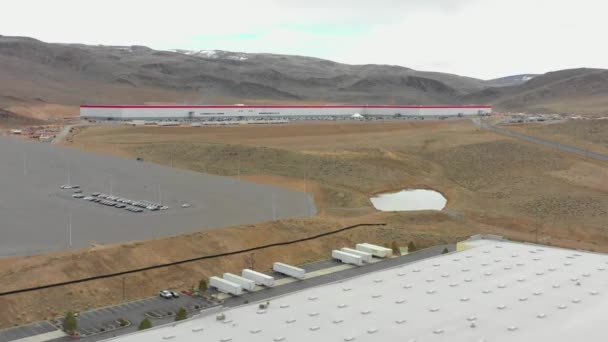Aerial Drone Footage Tesla Gigafactory Sparks — Stock Video
