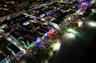 Ocean Drive Miami Beach hava gece fotoğraf otelleri