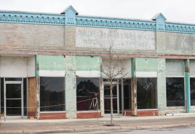 Eski terk edilmiş batı Amerika kasabası işsiz