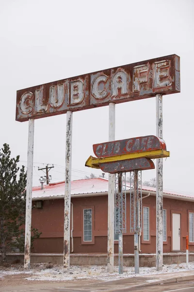 Club Cafe Santa Rosa New Mexico Route 66 ориентир — стоковое фото