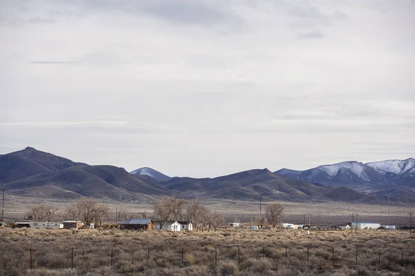 Small Town Mountain Range Stock Photo — Stock Photo, Image