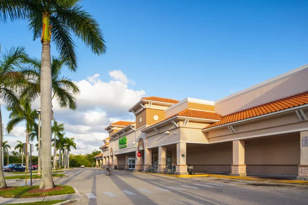 Shopping Plaza Dania Beach Florida Usa — Stock Photo, Image