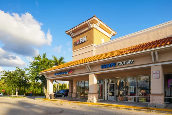 Shopping Plaza Dania Beach Florida Usa — Stock Photo, Image