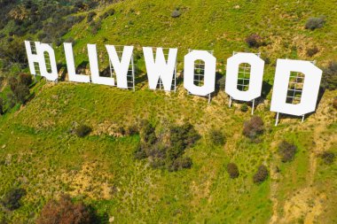Hollywood, Ca, Abd - 15 Mart 2019: Hollywood Sign California USA'nın havadan drone fotoğrafı