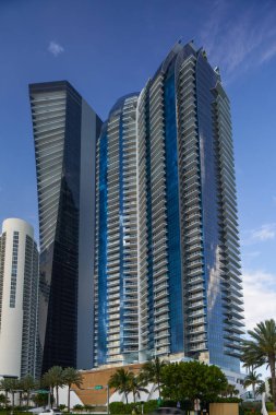 Highrise kuleleri Sunny Isles Beach Fl