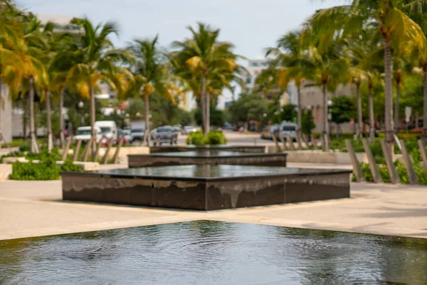 Citra saham Miami Beach South Pointe Park latar belakang kabur — Stok Foto