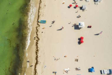 Havadan havai stok fotoğraf insanlar sahilde bronzlaşma