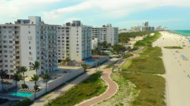 Atlantic Way Miami Beach bir yaya geçidi