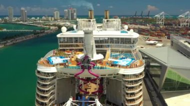 Havadan video Senfoni Denizler dalga havuzu