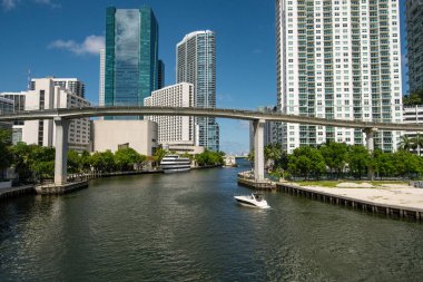 Havadan fotoğraf Miami Nehri kuzey doğuya bakan