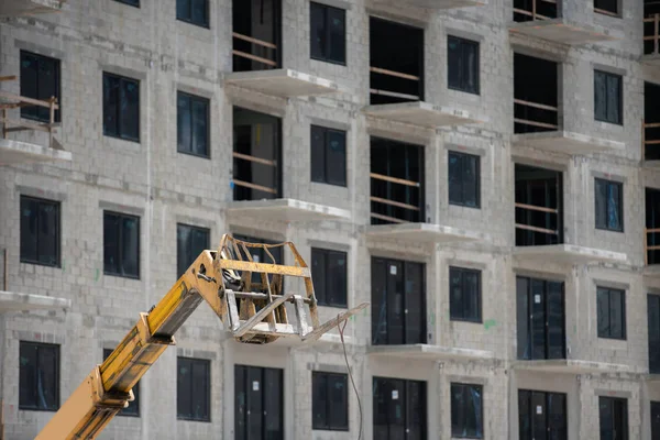 Stockfoto industriell gaffellift på en byggarbetsplats — Stockfoto