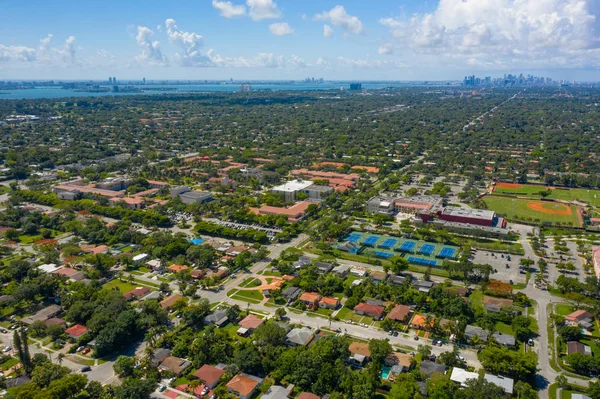 Foto udara Kampus Perguruan Tinggi Universitas Barry Miami Florida — Stok Foto