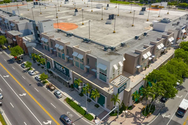 Aerial photo Dicks Sporting Goods store Midtown Shops Miami — Stock Photo, Image