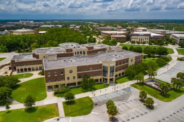 Havadan fotoğraf Ucf College Sağlık Meslekler ve Bilimler buil