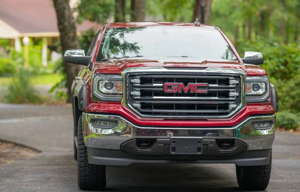 GMC pick up truck páfránylevél Kilátás Fénykép — Stock Fotó