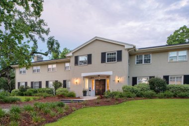 Delta Gamma Tallahassee Fl ile ilgili görüntü