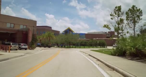 セントラルフロリダUcfのキャンパスツアー大学 — ストック動画