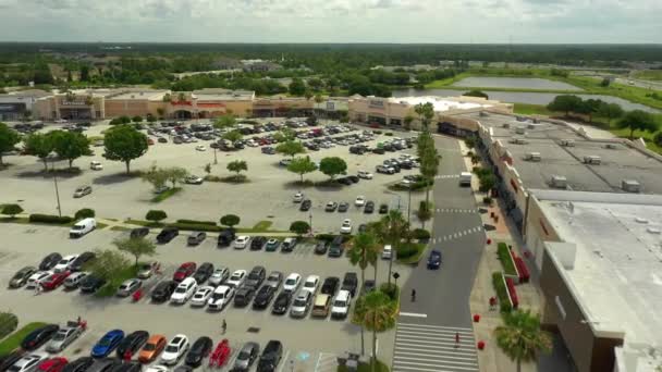 Luftaufnahmen Streifen Einkaufszentrum Plaza — Stockvideo
