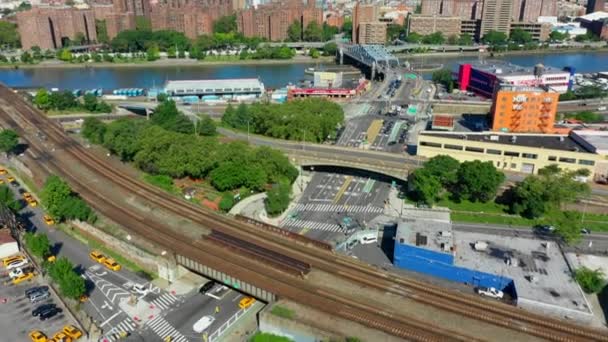 Воздушная Сцена Bronx River Manhattan — стоковое видео