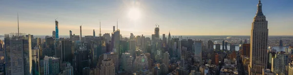 Panorama aéreo de verano en la ciudad de Nueva York — Foto de Stock