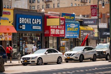 Bronx Ny mağazaları