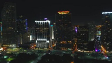Gökdelenler Miami gece video Şehir