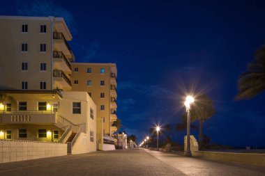 Hollywood Beach boardwalk gece hiçbir kişi