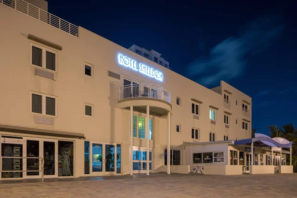 Foto di notte Hotel Sheldon Hollywood Beach FL — Foto Stock