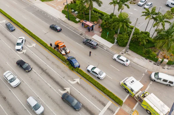Aerial photo of a car accident with police directing traffic — Stock Photo, Image