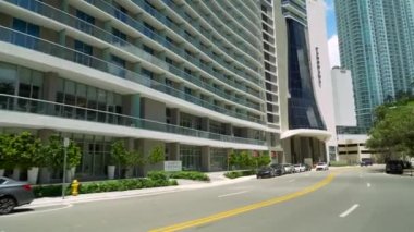 Hyatt Centric ve Brickell Panorama Tower Sinematik hareket video gimbal stabilize kamera 4k 60p ile çekim
