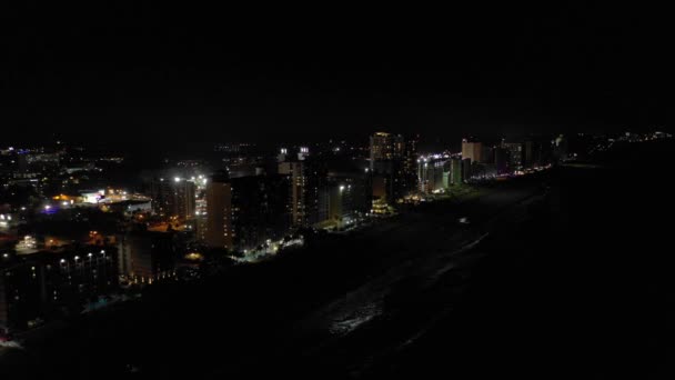 Las Olas Estrellan Playa Por Noche Antenas Myrtle Beach — Vídeo de stock