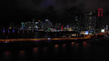 Şehir Downtown Miami gece 4k