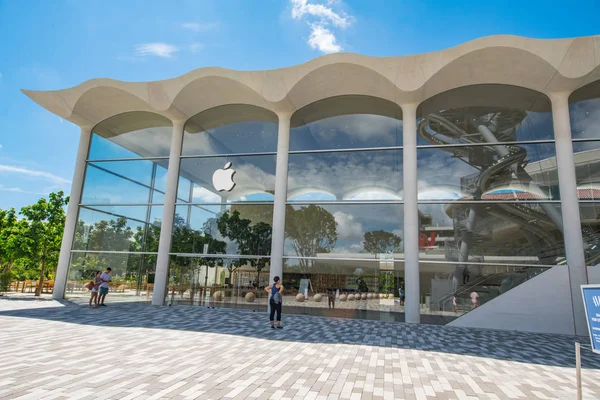 New Apple Store Aventura Mall opening 2019 — Stock Photo, Image