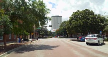 Sürüş plakaları ön görünüm Downtown Tallahassee Fl