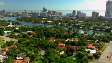 Miami Plajı üzerinde hava yükselmesi