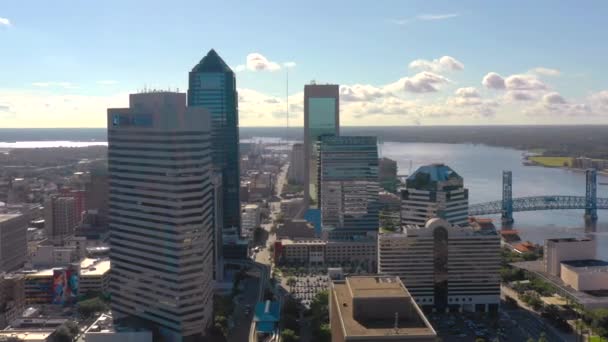 Lucht Vlucht Downtown Jacksonville Bankgebouwen — Stockvideo