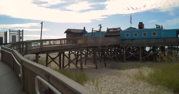 Ankunft Pier Myrtenstrand — Stockvideo