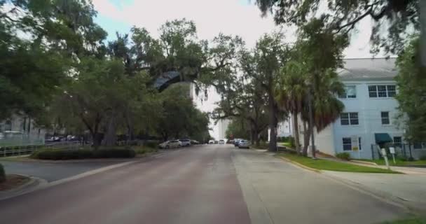 Sürüş Plakaları Downtown Tallahassee — Stok video