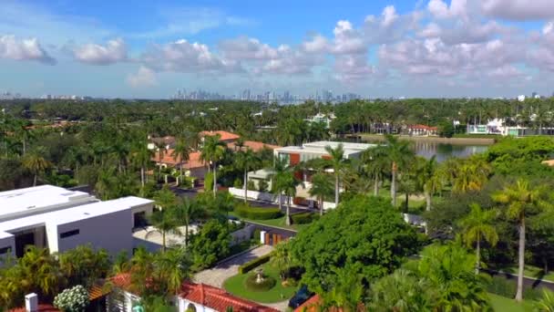 Lucht Drone Vliegen Luxe Miami Mansions — Stockvideo