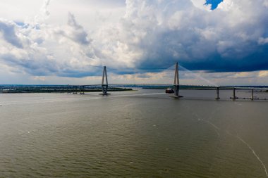 Hava fotoğrafı Arthur Ravenel Jr Bridge